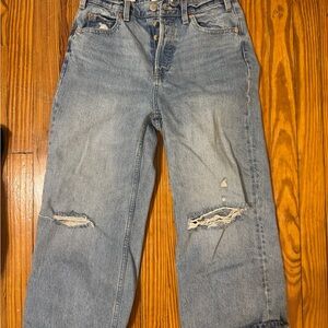 Universal Thread Light Blue Distressed Women Jeans